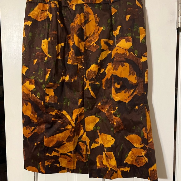 New York & Co. size 8 pencil skirt - Picture 3 of 6